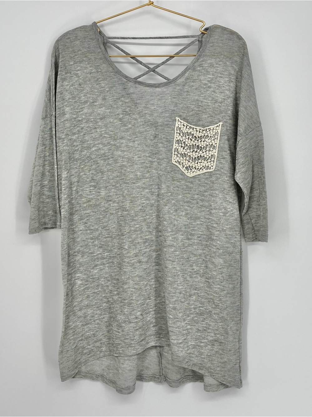 Maurices Boho Gray 3/4 Sleeve Top M Lattice Neckline Crochet Pocket Tunic